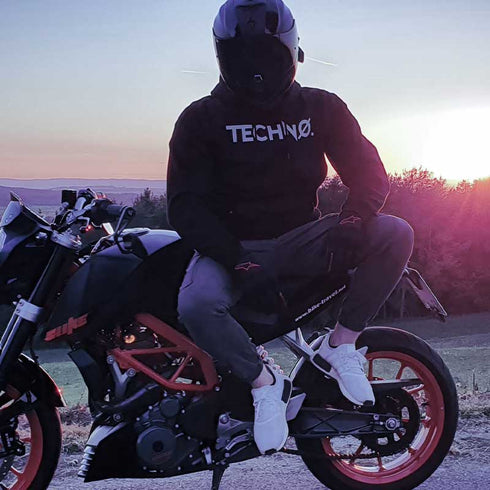 New Techno Premium Hoodie für Männer in schwarz für Festival und Club